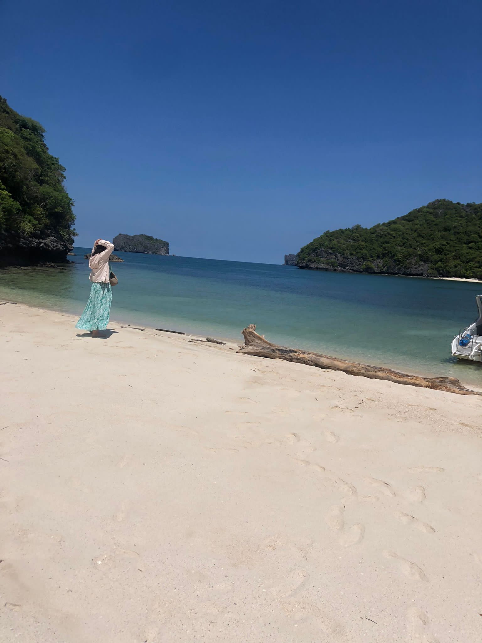 Ang Thong Beach