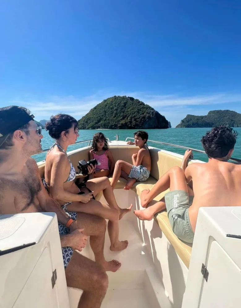 Ang Thong Emerald Lake