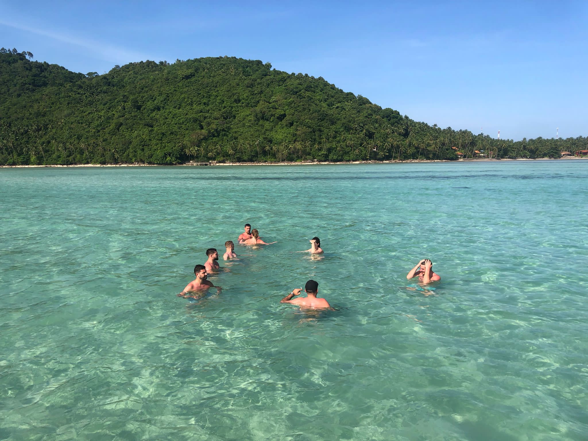 Pig Island Koh Madsum